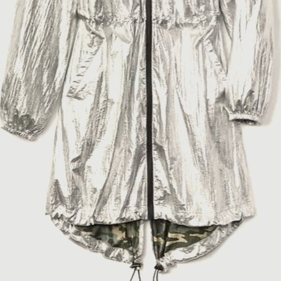 NWT GAP Women Size M, Metallic Parachute Lightweight Parka, Silver - Picture 5 of 11